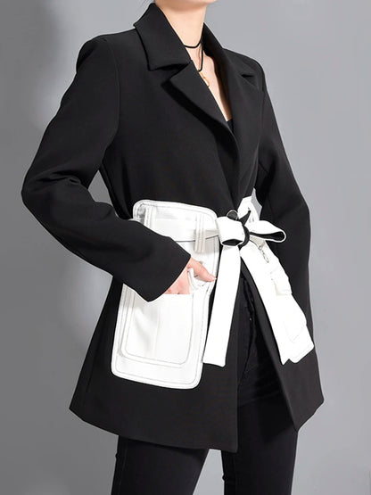 Upgrade Your Wardrobe with Our Chic Black Blazer - Perfect for Any Occasion!