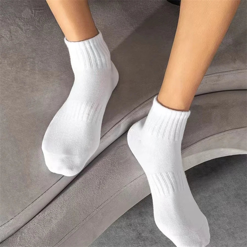 10 Pairs Classic Black White 95% Cotton Men's Short Socks Summer Thin Low Tube Socks Anti Odor Women's Ankel Sox EU 37-42 - LESSANA
