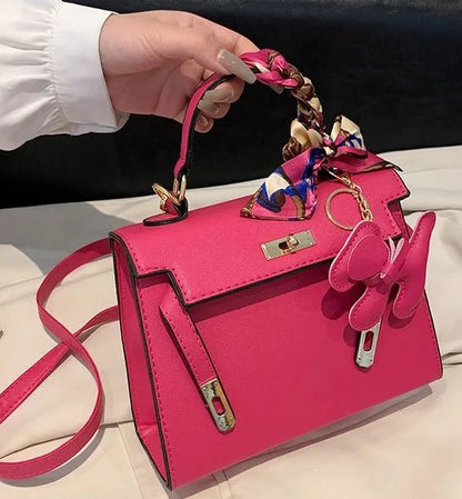 Mini large capacity fashion Women's transparent strawberry bag 2021 new simple handbag Single Shoulder Messenger purse red jelly - LESSANA